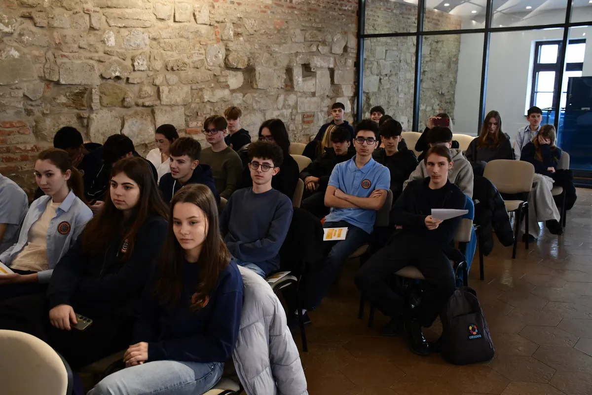 Ședință a Consiliului Școlar al Elevilor